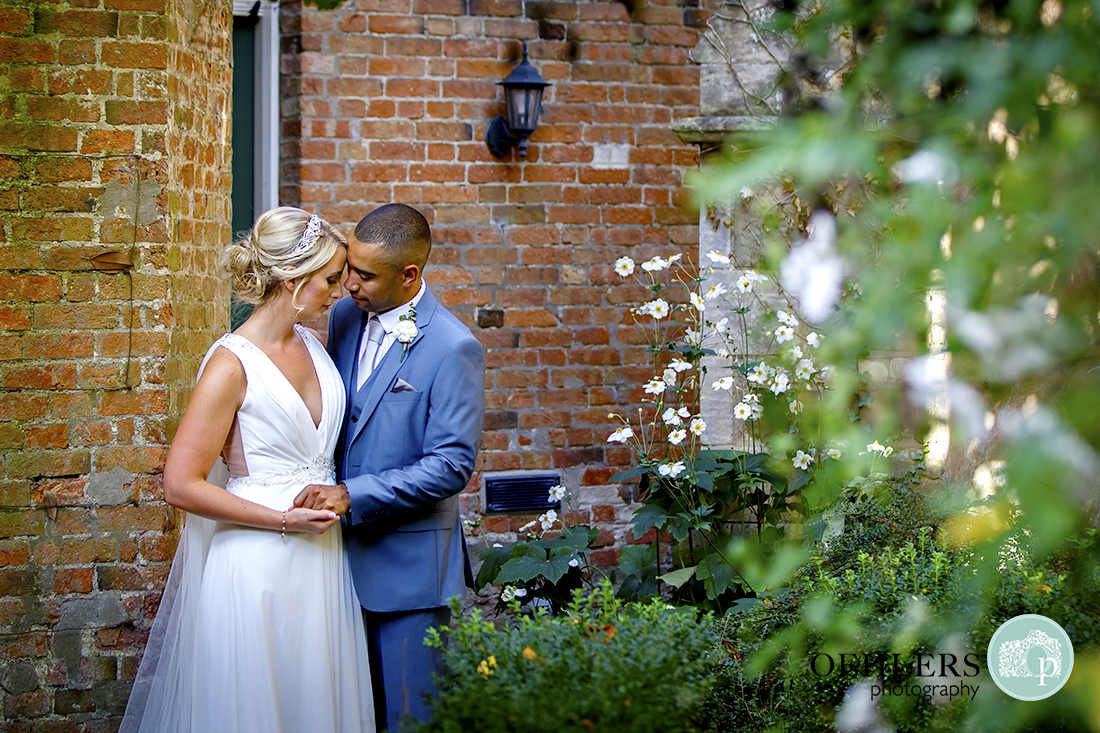 Brida and Groom in the gardens of Langar Hall